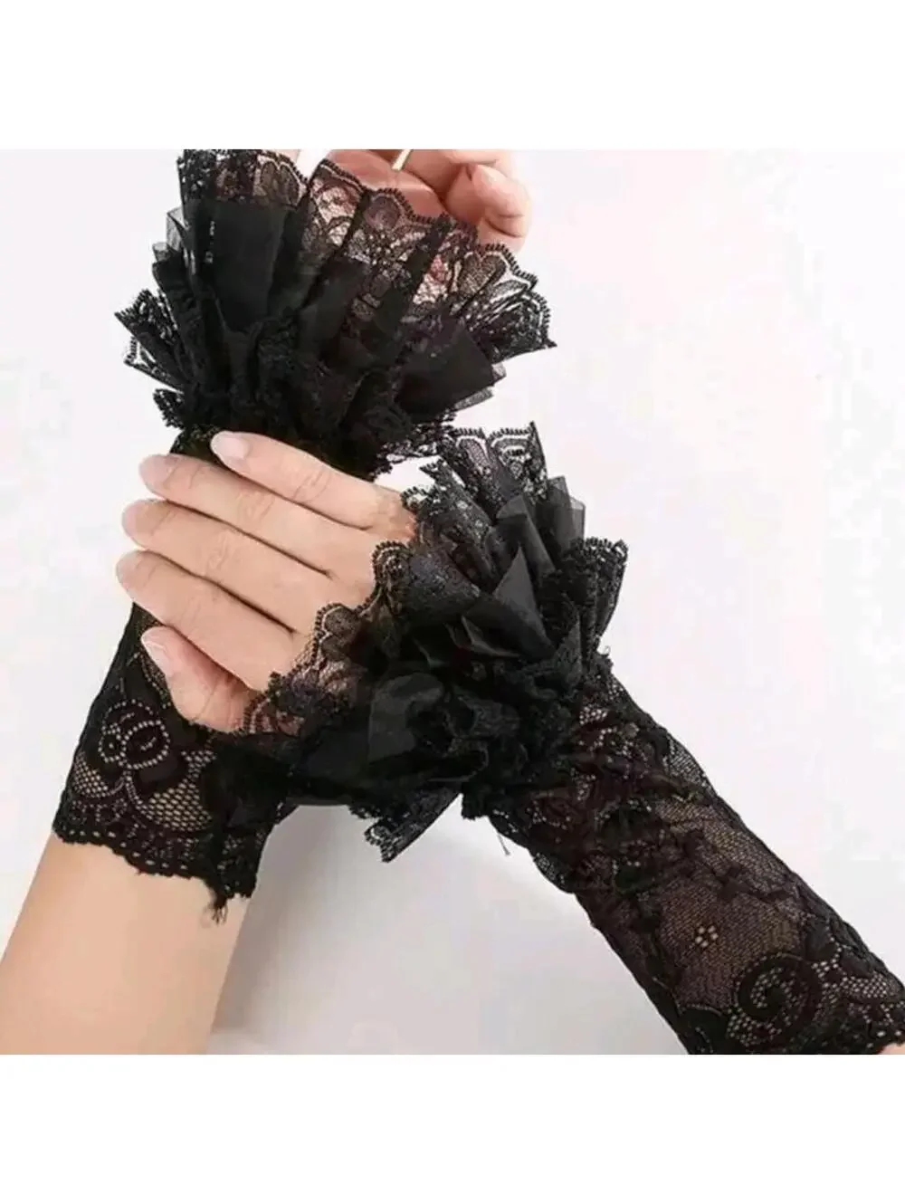 🥀 Black Lace Ruffled Arm Warmers 🥀